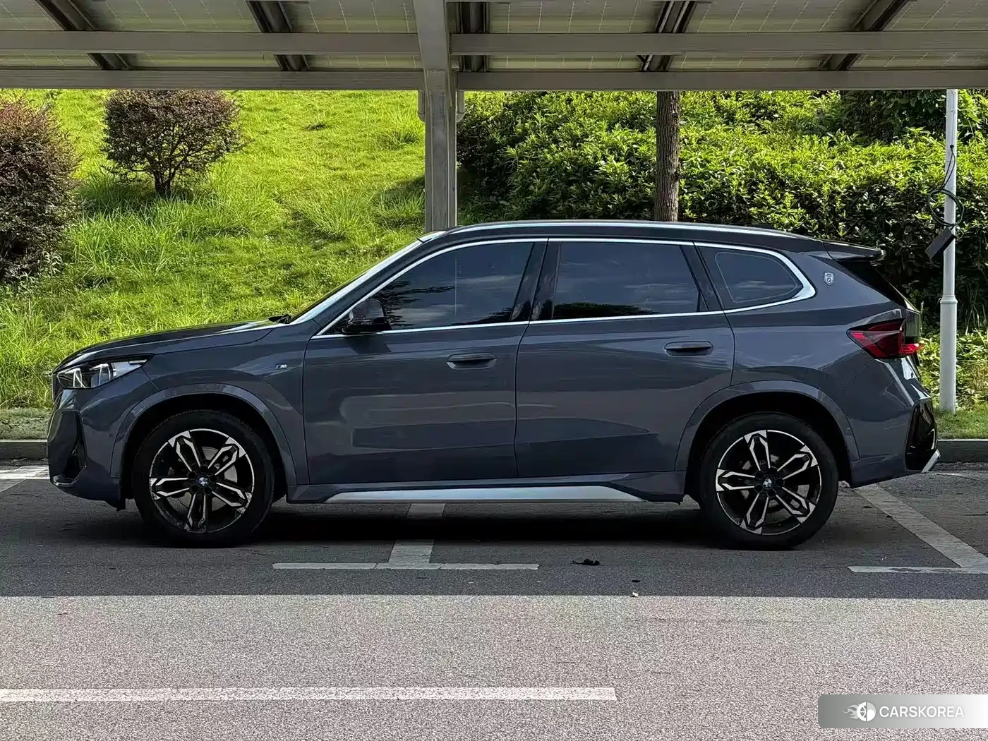 BMW X1 2023 Silver/gray из Китая