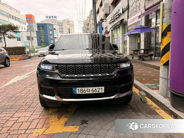 Jeep Grand Cherokee (WL) 2022 Черный из Кореи