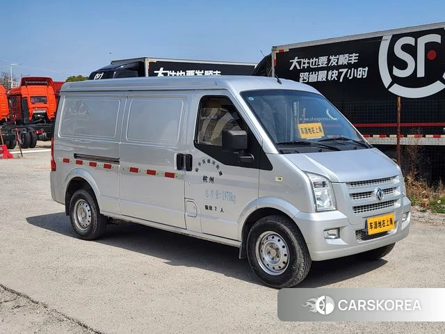 Dongfeng Xiaokang C35 2022 Серебристо-серый из Китая
