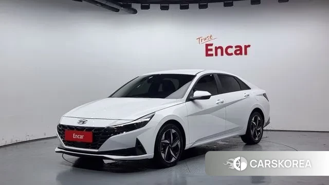 Hyundai Avante (CN7) 2023 Белый из Кореи