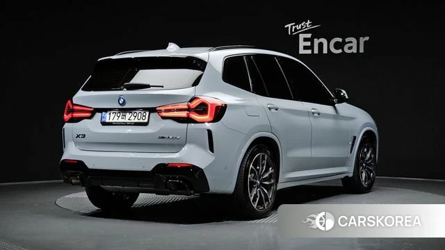 BMW X3 (G01) 2023 Светло-серебряный цвет из Кореи