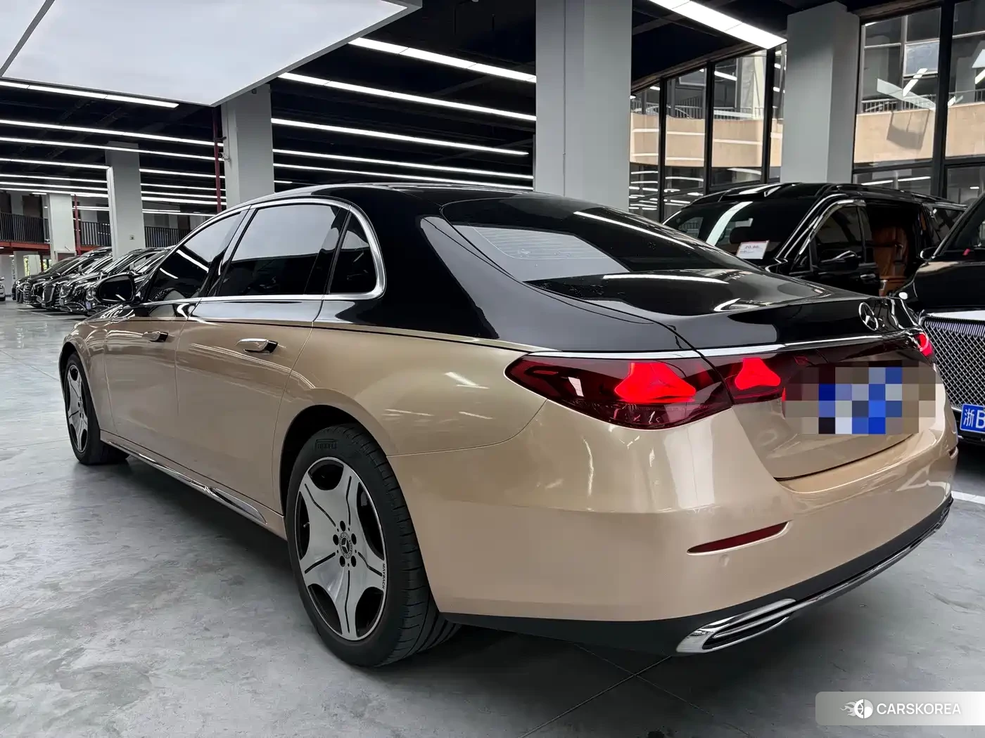 Mercedes-Benz E-Class 2024 Черный из Китая, фото 2