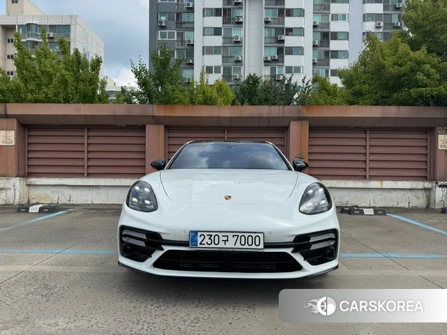Porsche Panamera (971) 2019 Белый из Кореи