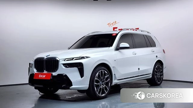 BMW X7 (G07) 2025 Белый из Кореи