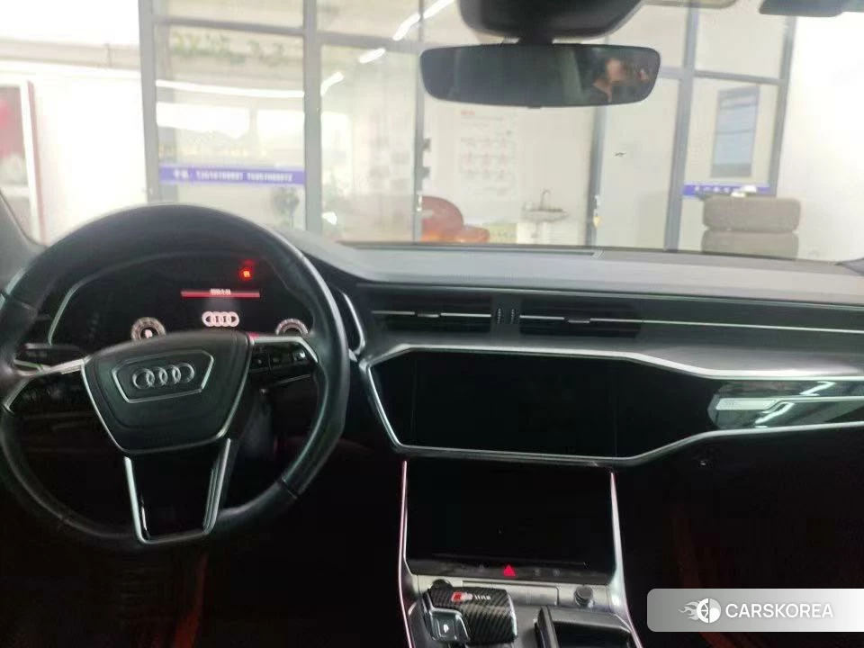 Audi A6L 2022 Черный из Китая