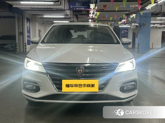 Roewe i5 2019 Белый из Китая