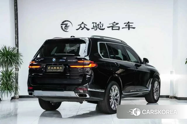 BMW X7 2023 Черный из Китая