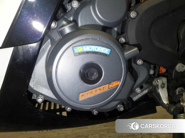 Engine photo