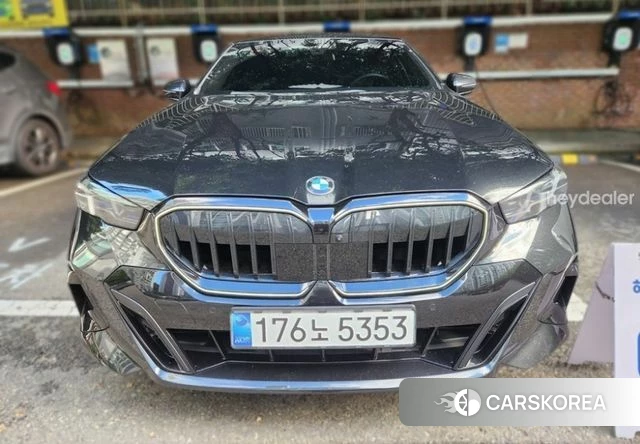 BMW 5 Series (G60) 2026 Черный из Кореи