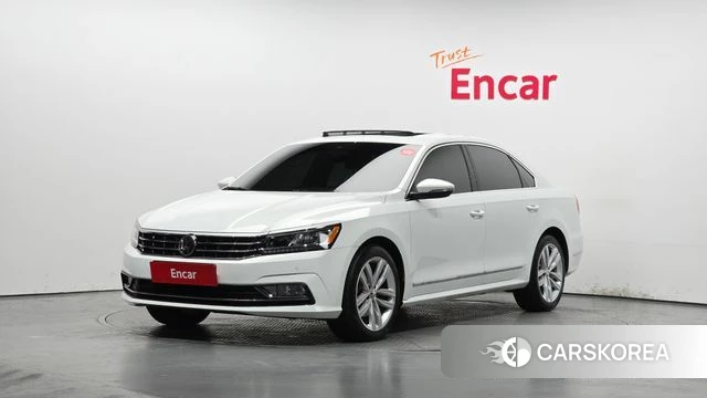 Volkswagen The New Passat 2018 Белый из Кореи