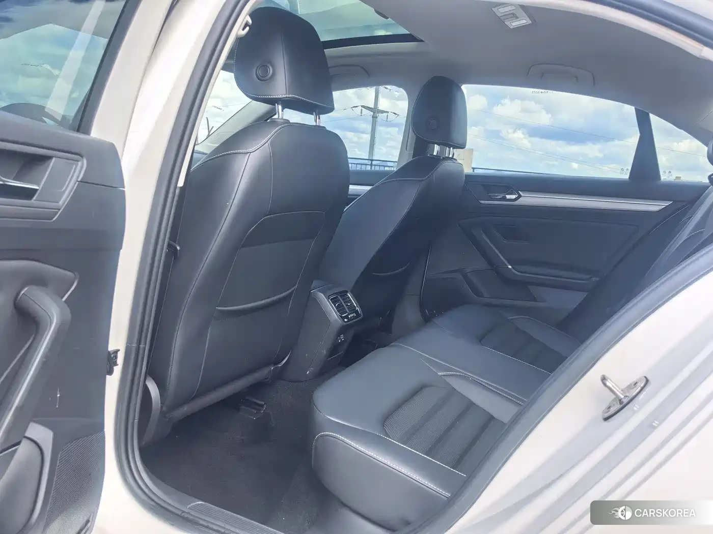 Volkswagen Lamando 2022 Белый из Китая