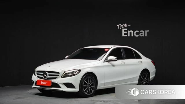 Mercedes-Benz C-Class W205 2019 Белый из Кореи