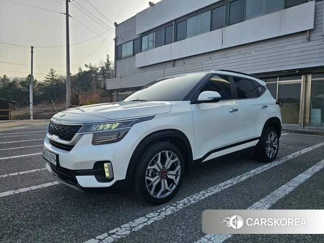 Kia Seltos 2020 Белый из Кореи