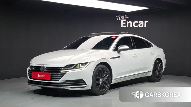 Volkswagen Arteon 2019 Белый из Кореи