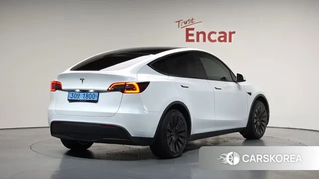 Tesla Model Y 2024 Белый из Кореи