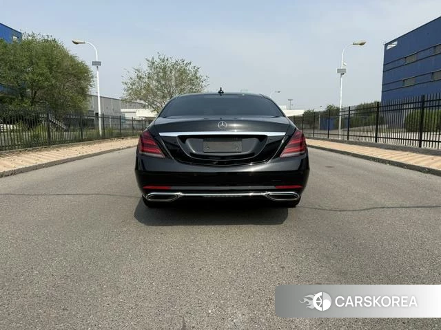Mercedes-Benz S-class 2018 Черный из Китая