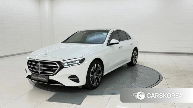 Mercedes-Benz E-Class W214 2025 Белый из Кореи