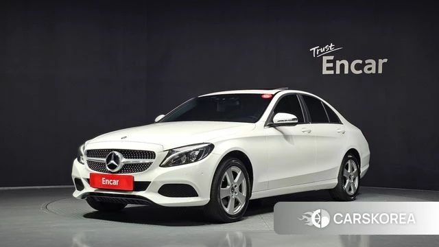 Mercedes-Benz C-Class W205 2018 Белый из Кореи
