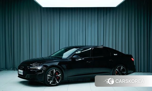 Audi A6L 2020 Черный из Китая