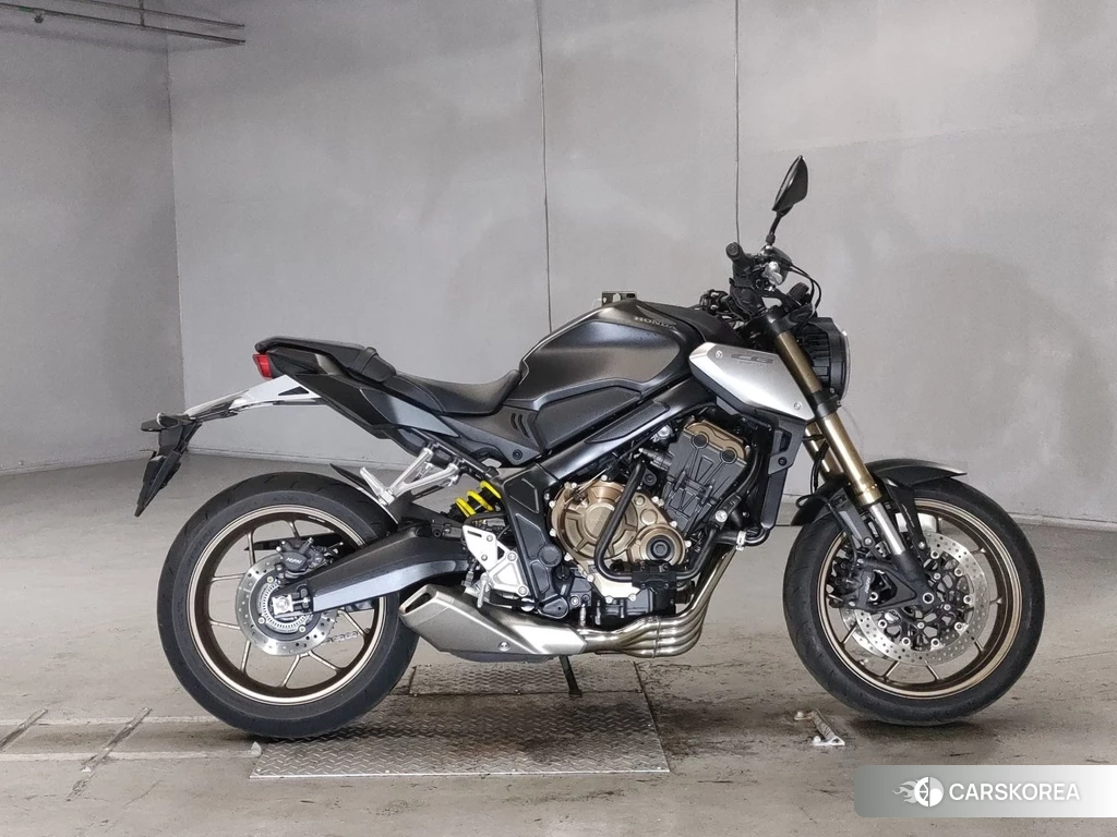 Проданный Honda CB650R 2021 из Японии, фото 2