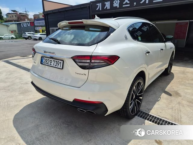 Maserati Levante 2019 Белый из Кореи