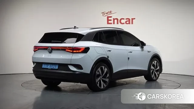 Volkswagen ID.4 2023 Белый из Кореи