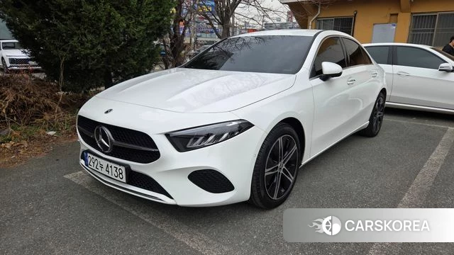 Mercedes-Benz A-Class W177 2023 Белый из Кореи