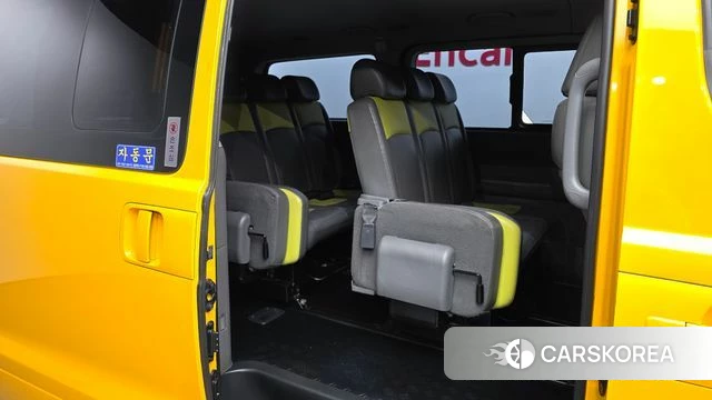 Hyundai The New Grand Starex 2018 Желтый из Кореи