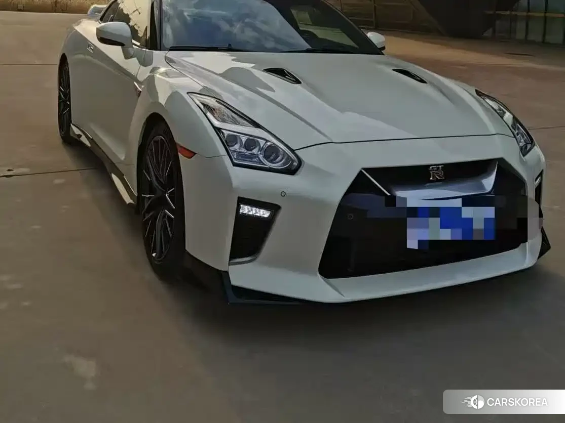 Nissan GT-R 2024 Белый из Китая