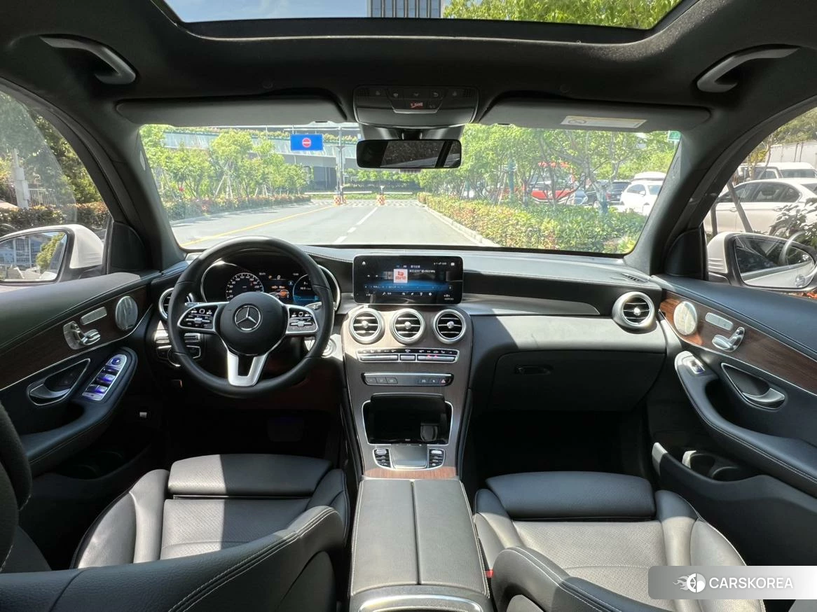 Mercedes-Benz GLC 2020 Белый из Китая