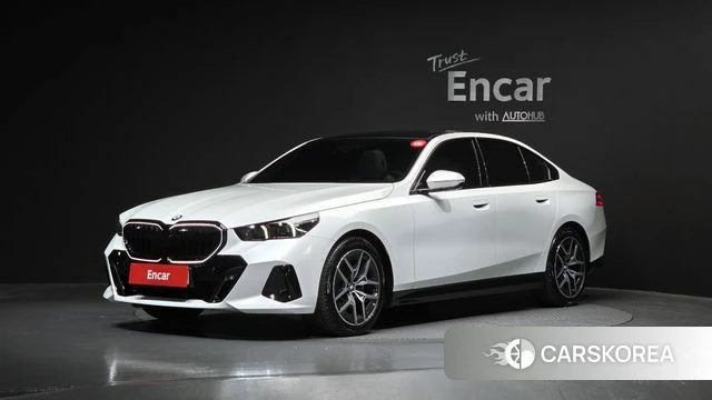 BMW 5 Series (G60) 2025 Белый из Кореи