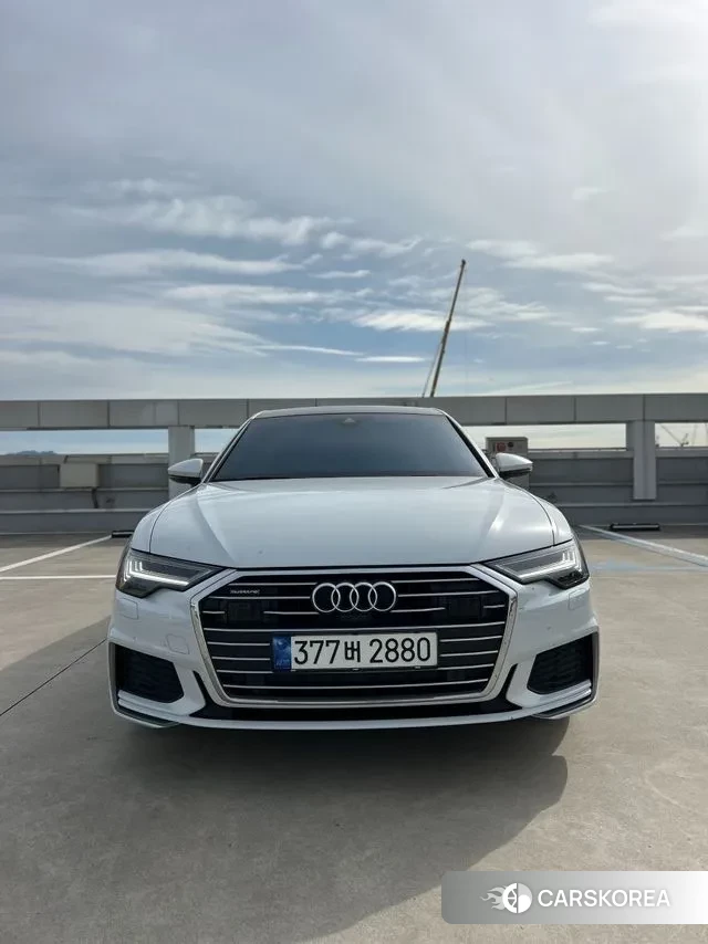 Audi A6 (C8) 2023 Белый из Кореи
