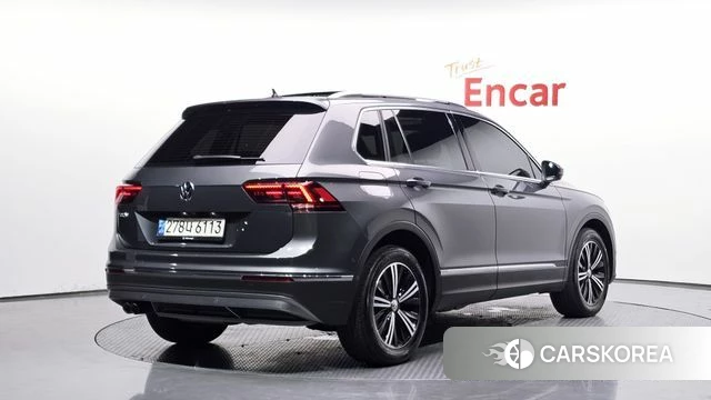 Volkswagen Tiguan second Generation 2020 Серый из Кореи