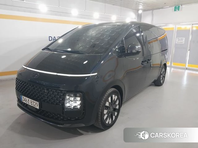 Hyundai Staria 2022 Темно-зеленый из Кореи