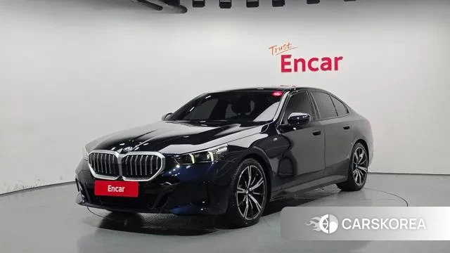 BMW 5 Series (G60) 2025 Черный из Кореи