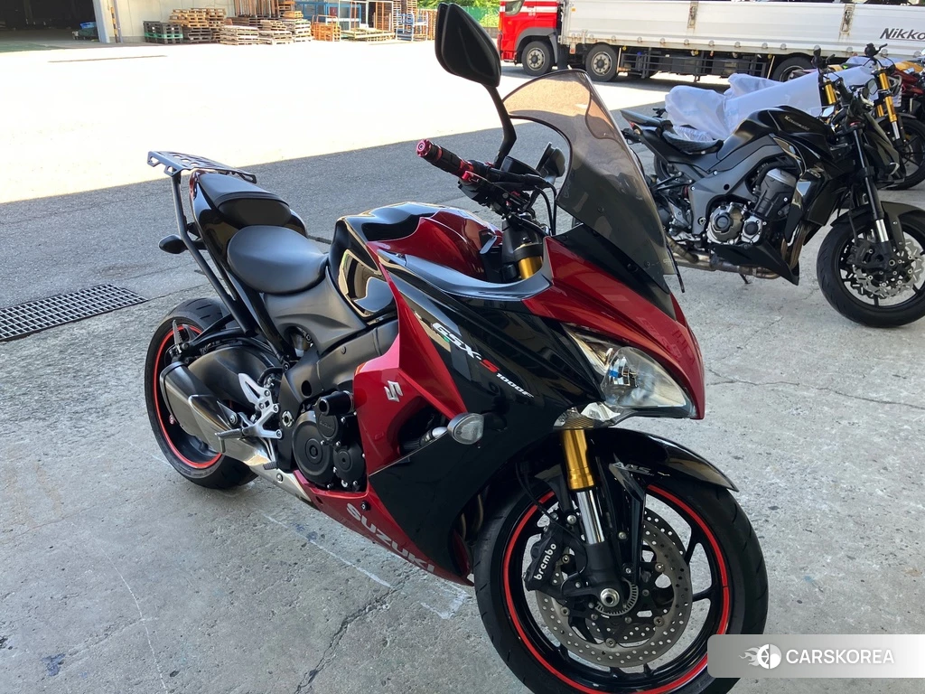 Проданный Suzuki GSX-S1000F 2015 из Японии
