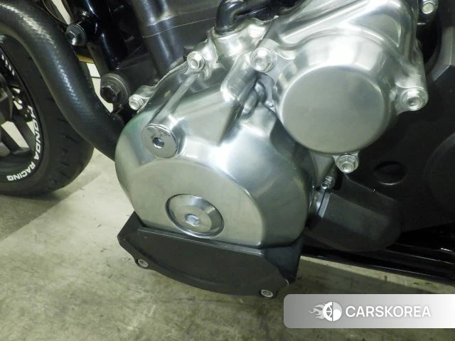 Engine photo