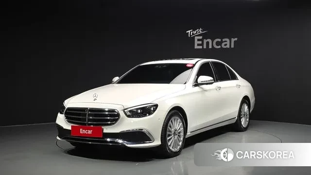 Mercedes-Benz E-Class W213 2022 Белый из Кореи
