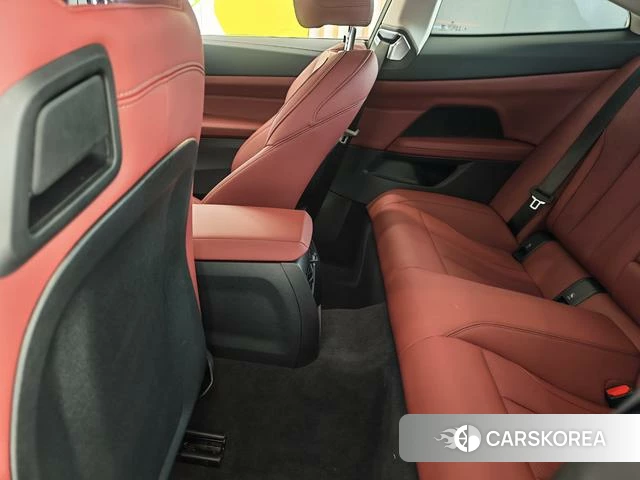 BMW 4 series 2025 Серебристо-серый из Китая