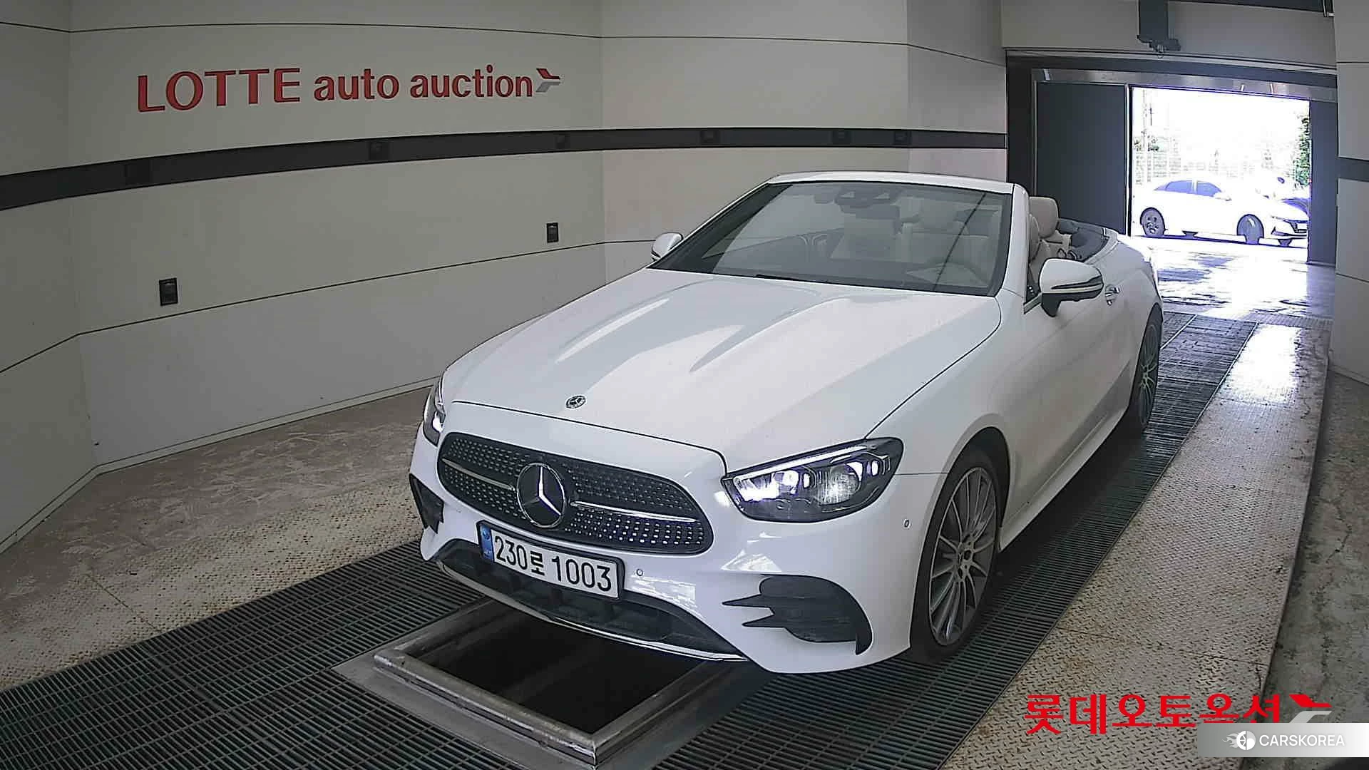 Mercedes-Benz Mercedes-Benz E450 4MATIC Cabriolet 2021 Белый из Кореи