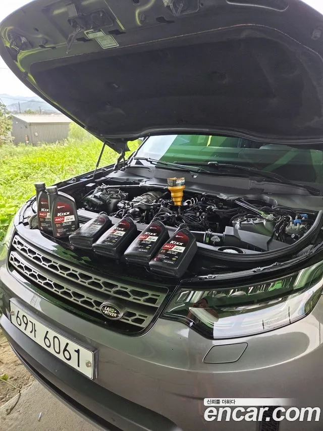 Land Rover Discovery 5 2018 Серый из Кореи