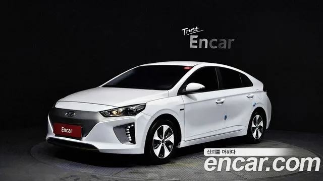 Hyundai Ionic Electric 2018 Белый из Кореи
