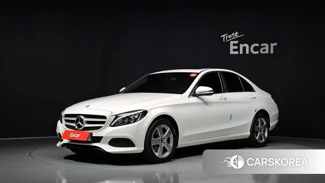Mercedes-Benz C-Class W205 2018 Белый из Кореи