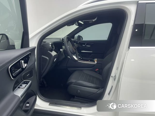 Mercedes-Benz GLC 2024 Белый из Китая