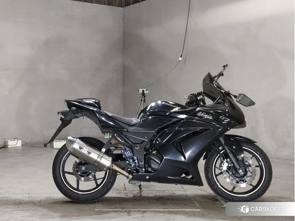 Проданный Kawasaki NINJA 250R 2012 из Японии