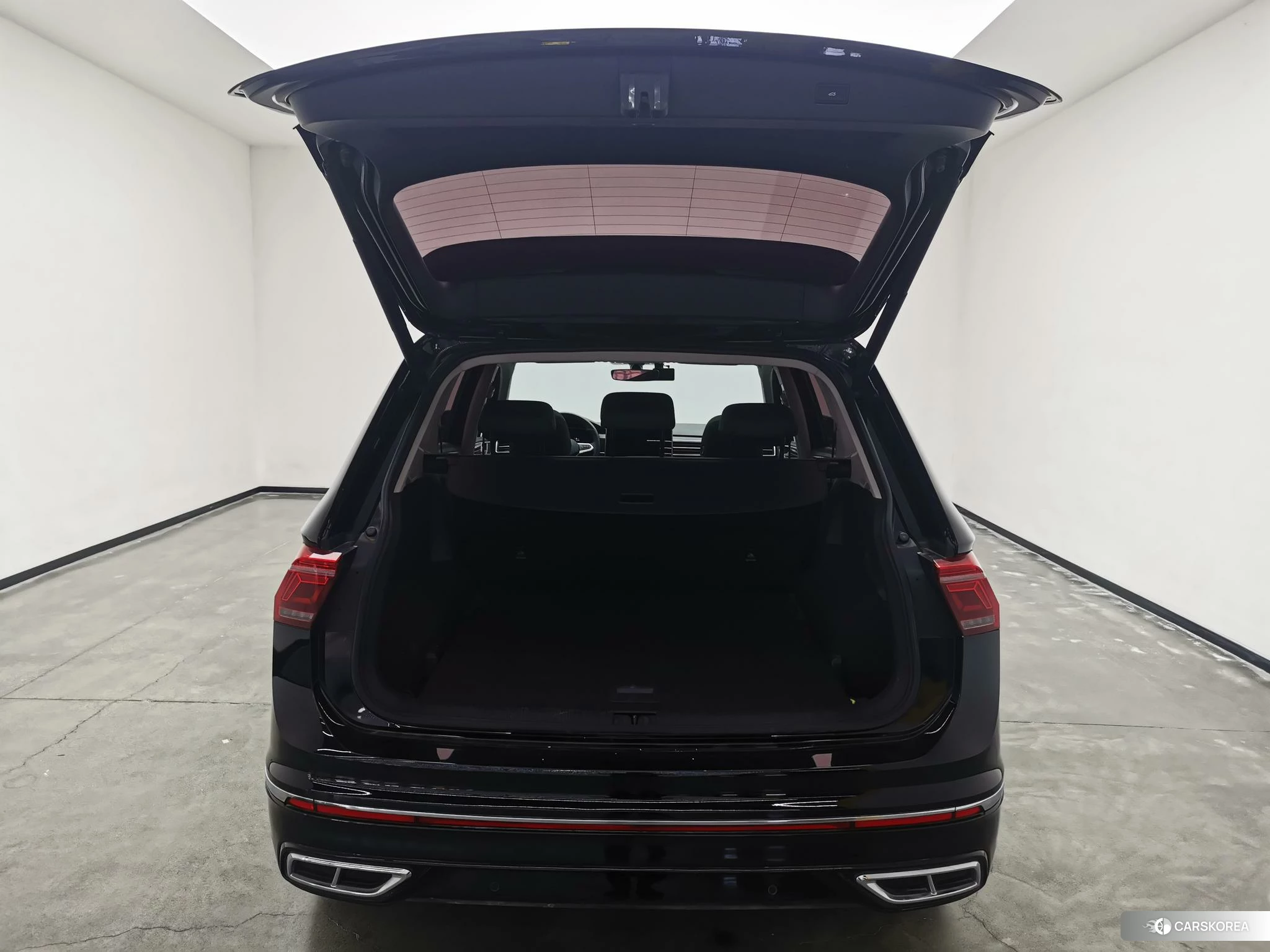 Volkswagen Tiguan L 2023 Черный из Китая