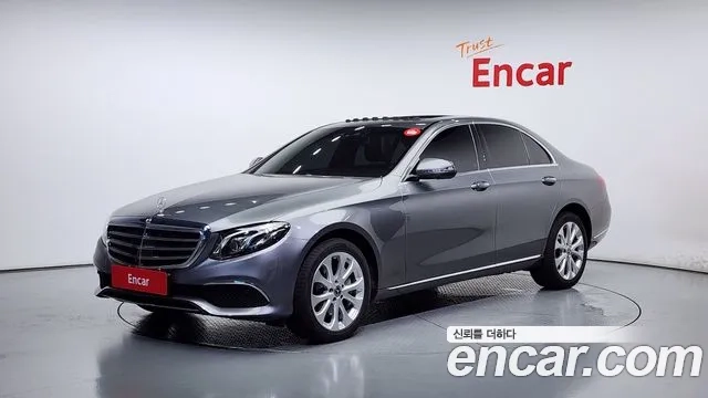 Mercedes-Benz E-Class W213 2020 Серый из Кореи