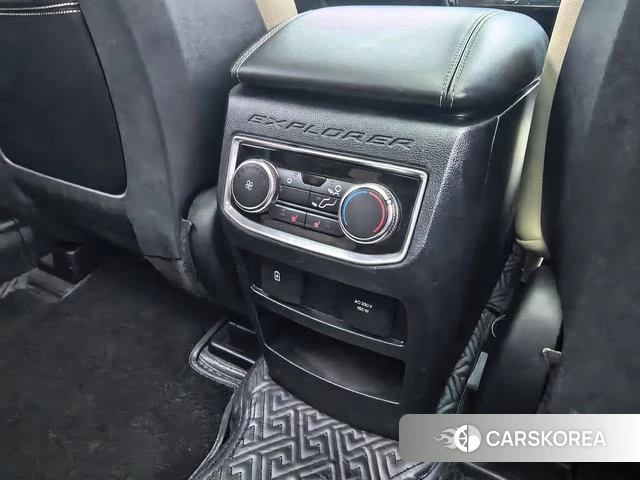 Ford Explorer 2021 Черный из Китая