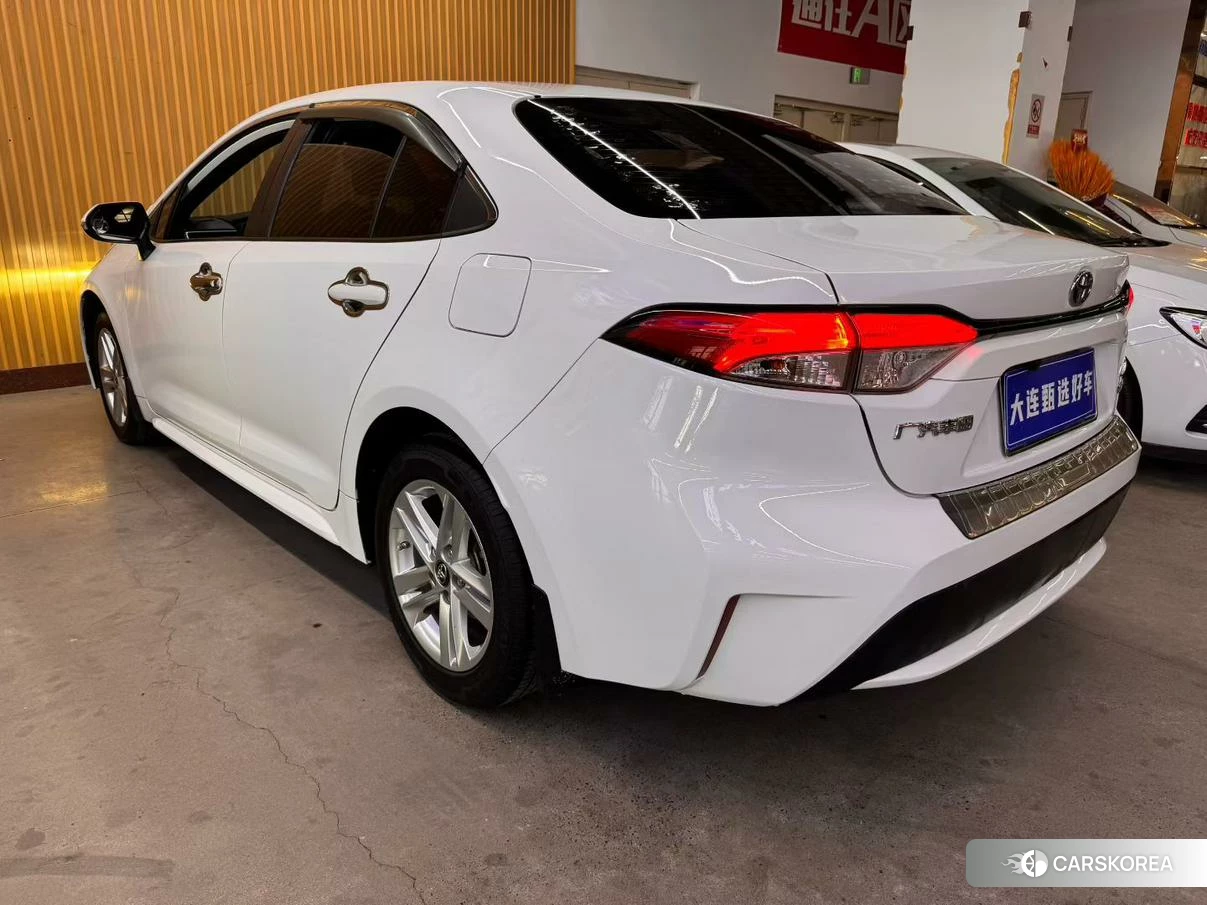 Toyota Lei Ling 2021 Белый из Китая