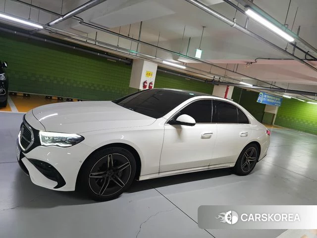 Mercedes-Benz E-Class W214 2024 Белый из Кореи
